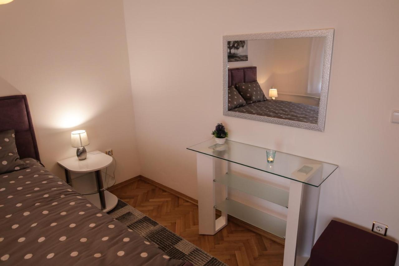 Apartman Kaya Apartment Ðakovo Екстериор снимка